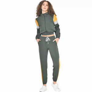 Ensemble de survêtements personnalisés en coton épais, comprenant un sweat à capuche court zippé oversize et un pantalon de survêtement large, 2 pièces pour femme - Product Image 1