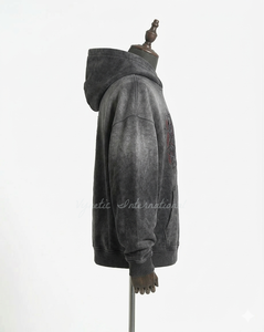 Sweat à capuche homme gris anthracite coupe classique streetwear, logo personnalisé, délavage acide, grammage lourd, 100% coton molletonné avec poche - Product Image 2