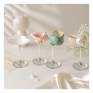 Verre à vin transparent style bohème côtier fait main avec longue tige et motif coquillage 101200 mL pour douche nuptiale et réception de bienvenue - Product Image 1