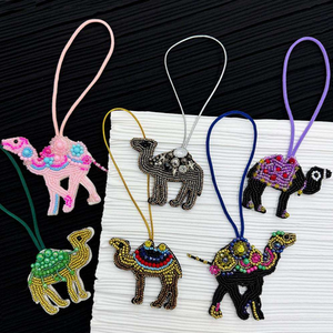 Porte-clés perlé fait main, style ethnique indien, accessoire souvenir de Noël de l'industrie artisanale indienne - Product Image 6