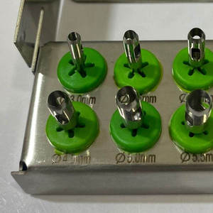 Kit de 8 Piezas de Punzones para Implantes Dentales de Acero Inoxidable Alemán con Porta-Brocas, Instrumentos Quirúrgicos al por Mayor de Dentavex - Product Image 2