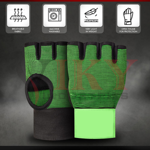 Nouveauté : Gants intérieurs rembourrés vert vif tendance avec bandage élastique long pour la boxe et le kickboxing - Product Image 4