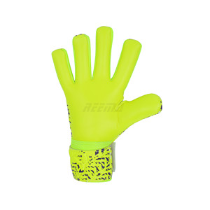 NXT Gants de gardien de but pour enfants Haute qualité 3mm mousse PK revers gaufré polyester maille avec protection du pouce Fabriqué au Pakistan - Product Image 2