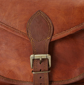 Sac bandoulière classique en cuir cognac, cuir pleine fleur souple, intérieur spacieux, emplacements pour téléphone et portefeuille, idéal pour les voyages, pour femmes - Product Image 2