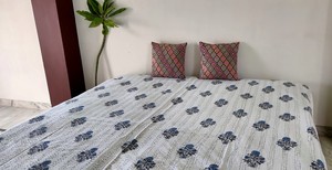 Cubrecama Kantha Hecho a Mano, Colcha de Algodón Estampada, Manta Floral para Todas las Temporadas, Ropa de Cama para Hogar y Hotel - Product Image 1