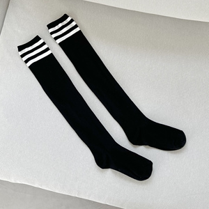 Chaussettes hautes pour femmes avec rayures, tricotées au-dessus du genou, respirantes, pour un usage quotidien, style printemps - Product Image 5