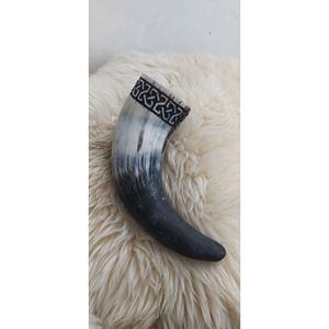 Chope à bière artisanale en corne de buffle, finition naturelle, style Viking, verre à bière traditionnel, vente en gros - Product Image 4