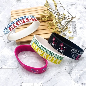 Promoción barata Gravure Pulsera de silicona personalizada con logotipo - Product Image 5