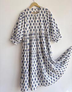Vestido Midi con Cuello en V y Mangas Abullonadas, Estampado Floral Azul, 100% Algodón, Corte Regular, Estilo Casual de Verano, Vintage, Línea A, Venta al Por Mayor - Product Image 2