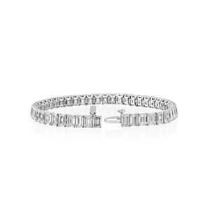 สร้อยข้อมือเพชรทรงเหลี่ยมมรกต เพชรเลี้ยงในห้องปฏิบัติการ ทองคำขาว 14k ประดับพลอย พร้อมใบรับรอง IGI ของขวัญสุดหรูสำหรับเธอ - Product Image 4