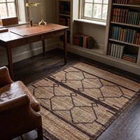 Moderner Handgewebter Jute-Teppich in Braun-Beige mit Geometrischem Anti-Rutsch-Muster, Flachgewebter Kelim-Teppich mit Rautenmuster-Randdesign für Wohnraumdekoration
