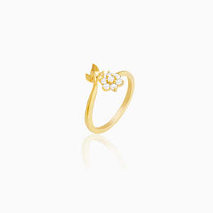 Bague ajustable à motif floral avec diamants de laboratoire et accent feuille, bijoux minimalistes d'inspiration naturelle pour femme - Product Image 2