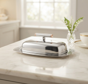 Plat à beurre ovale en acier inoxydable avec couvercle, design minimaliste poli, vaisselle de cuisine, préservation de la fraîcheur - Product Image 1