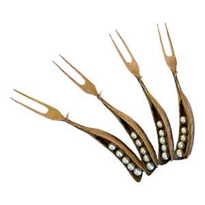 Ensemble de 4 fourchettes en or antique de haute qualité pour restaurants et événements - Product Image 5