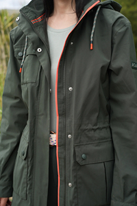 Chaqueta impermeable para mujer, de poliéster, lisa, para lluvia, negra, cortavientos, con capucha, de 3 capas. - Product Image 4