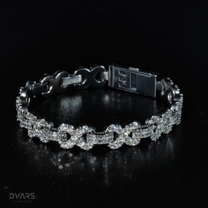 Pulseras de cruz con incrustaciones de moissanita VVS1 Dvars Diamond DBM-08, con diseño de baguette, de plata de ley bañada en rodio, certificadas por GCI IDGL - Product Image 1