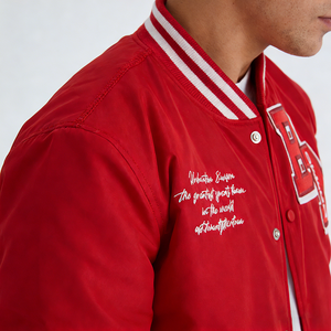 Chaquetas de Hombre Personalizadas al por Mayor con Bordado, Chaquetas Bomber Rojas de Poliéster Transpirable, Corte Regular, Chaquetas Largas para Hombre - Product Image 5