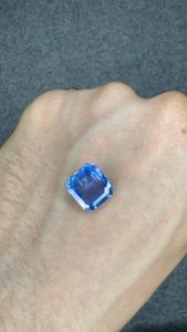 Saphir bleu naturel de 8,66 carats, taille octogonale, certifié bleu royal, pierre précieuse en vrac pour bijoux de créateurs - Product Image 3