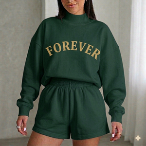 Ensemble haut à col montant oversize et short pour femme, tenue décontractée tendance, vêtements de détente doux et légers, ensemble deux pièces - Product Image 1