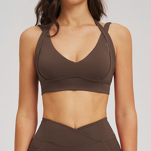 Sujetador deportivo de yoga halter personalizado, sostenible, reciclable, de alta elasticidad, sin espalda, de Spandex, Poliéster y Algodón, color liso, con sensación de segunda piel y transpirable - Product Image 3