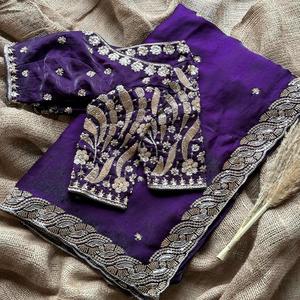 Saree en soie pour femmes de créateur et Lahnga Choli dernière collection pour les fêtes mariages arrivée en ligne de la mode pakistanaise indienne - Product Image 1