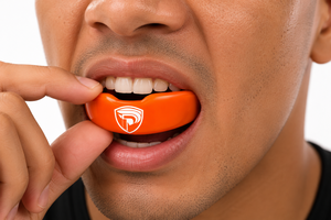 Protector Bucal de Silicona Suave Personalizado Naranja DUMELA INTERNATIONAL, Protector Dental para Boxeo y Artes Marciales Mixtas - Product Image 4
