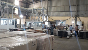 Revêtement de sol SPC imperméable Click Lock Plancher SPC stratifié direct d'usine résistant à l'usure Revêtement de sol SPC en vinyle à noyau rigide - Product Image 6