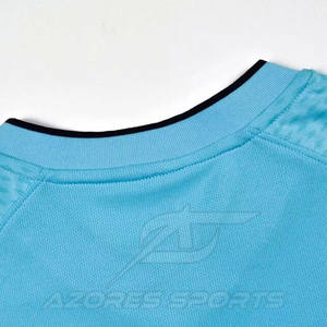 Uniforme de Fútbol, Conjunto Deportivo 100% Poliéster, Transpirable, Cómodo, Ajuste Atlético, Personalizable para Adultos - Product Image 3