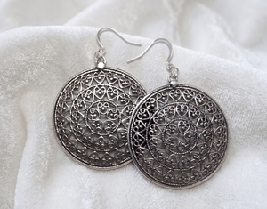 Pendientes Colgantes Geométricos Huecos de Plata de Ley 925 Oxidada, Diseño de Plata, Bonitos y Modernos, Joyería de Moda para Mayoristas - Product Image 5