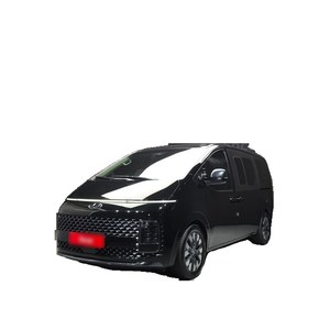 Hyundai Staria L3.5 Lounge 2024 de 9 Plazas, 65,557 km, Caja de Cambios Automática, Asientos de Cuero, Volante a la Izquierda, Cámara Trasera - Product Image 1