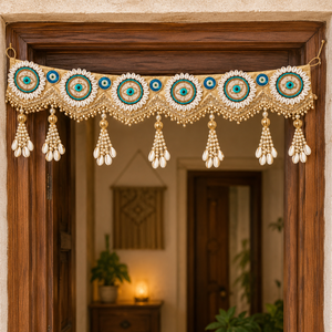 Guirlande décorative murale ou toran de porte, faite main, à motif floral, avec perles et œil porte-bonheur, et pampille en jute avec médaillon, pour la décoration intérieure - Product Image 2