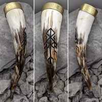 Corne à boire en verre polie en corne naturelle de bœuf/vache de haute qualité Viking pour bière et vin, idéale pour les contextes traditionnels et modernes