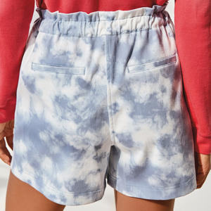 กางเกงขาสั้นผู้หญิงลายมัดย้อม ขายส่งจากโรงงานโดยตรง ราคาถูก รับผลิตตามสั่ง (OEM) พิมพ์ลายเต็มตัว ดีไซน์ตามต้องการ รุ่นปี 2026 - Product Image 3