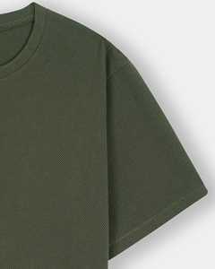 Camiseta Premium de Algodón 100% de Punto Waffle Texturizado de Alto Gramaje para Hombre, Oversize con Hombro Caído, Verde Oliva, con Tejido de Malla Personalizado de Secado Rápido - Product Image 3