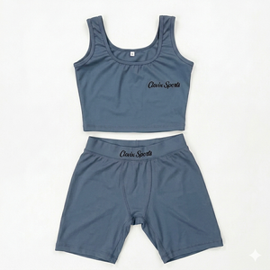 Ensemble 2 pièces respirant personnalisé Clovix Sports pour femme : Crop Top et Short de Course – Tenue de Fitness Ajustée et Vêtements de Sport Vides pour la Salle de Sport - Product Image 6