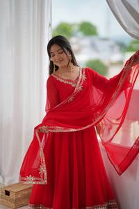 Women's <b>Red</b> Embroidered <b>Lehenga</b> Set With Gold Border Traditional Indian Pakistani Wedding Wear Floor-Length Loose Fit - Product Image 2