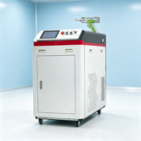 Machine de nettoyage laser portative CW haute puissance 3000W pour l'élimination profonde de la rouille, le décapage de revêtements et le nettoyage de grandes surfaces métalliques