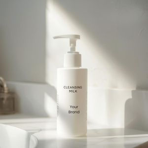 Lait nettoyant doux en marque propre pour tous les types de peau, démaquillant hydratant, nettoyant en profondeur, OEM ODM disponible - Product Image 3