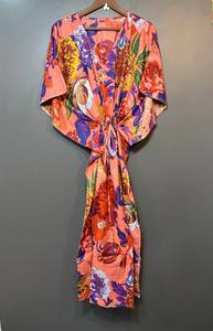 Nuevo Kaftán Naaz Textile Elegante con Estampado Animal, Cuello en V, Cordón Ajustable, Manga Corta, Corte Evase, Algodón Suave Indio, Encaje Frontal para Verano - Product Image 5