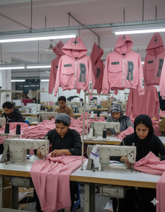 Hoodies pour hommes de qualité supérieure, style streetwear, avec broderie et patchs effet vieilli, couleurs unies, fermeture éclair – Fabricant - Product Image 3