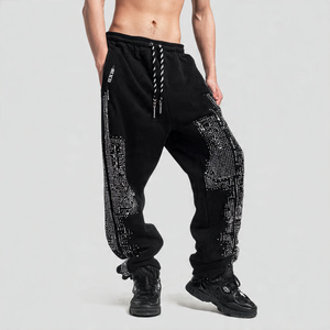 Pantalones de chándal anchos de felpa pesada con pedrería para mujer, con cordón en la cintura, estilo jogger, tipo pijama - Product Image 4