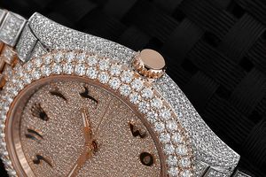 Reloj de Pulsera de Diamantes Moissanite en Oferta para Mujer, Elegante Reloj de Cuarzo con Estilo de Joyería para Uso Diario y Ocasiones Especiales - Product Image 2