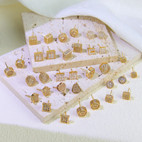 Boucles d'oreilles clous tendance en cuivre plaqué or et zircon, design italien, pour femme, idéales pour les soirées