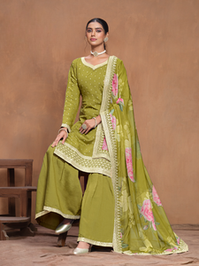 Ensemble Sharara semi-couture en soie romaine moderne brodé pour fêtes, mariages, Diwali et bals de promo - Product Image 6