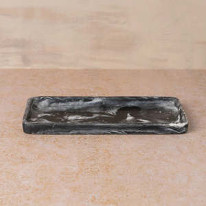 Bandeja de Servir de Resina Hecha a Mano en India, Diseño Indio con Incrustaciones, Aspecto Natural Elegante, por UCI - Product Image 2