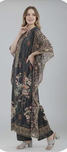 Robe longue kaftan pour femme en soie polyéthylène à plumes, coupe ample, élégante et fluide, idéale pour l'été, l'hiver, l'automne et le printemps - Product Image 2