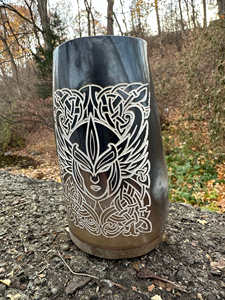 Chopes à boire en corne de buffle Viking de qualité supérieure - Corne naturelle polie pour l'ale, le miad et les événements médiévaux - Product Image 4