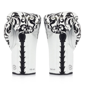 ถุงมือคิกบ็อกซิ่งฝึกซ้อม Fairtex X Glory คุณภาพสูงสีดำ หนังวัวแท้ สำหรับการฝึกซ้อมและแข่งขัน แบบผูกเชือก ปรับแต่งได้ - Product Image 4