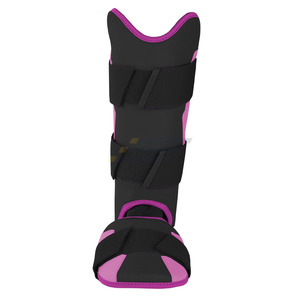 Protège-tibias de baseball et softball noir, fabriqué au Pakistan, avec protection renforcée pour le pied et sangles réglables pour adulte - Product Image 6