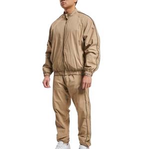 Best Selling <b>Lightweight</b> Nylon Windbreaker Tracksuit Polyester Zip Closure <b>Jacket</b> for <b>Men</b> Custom Outdoor <b>Jacket</b> - Product Image 1